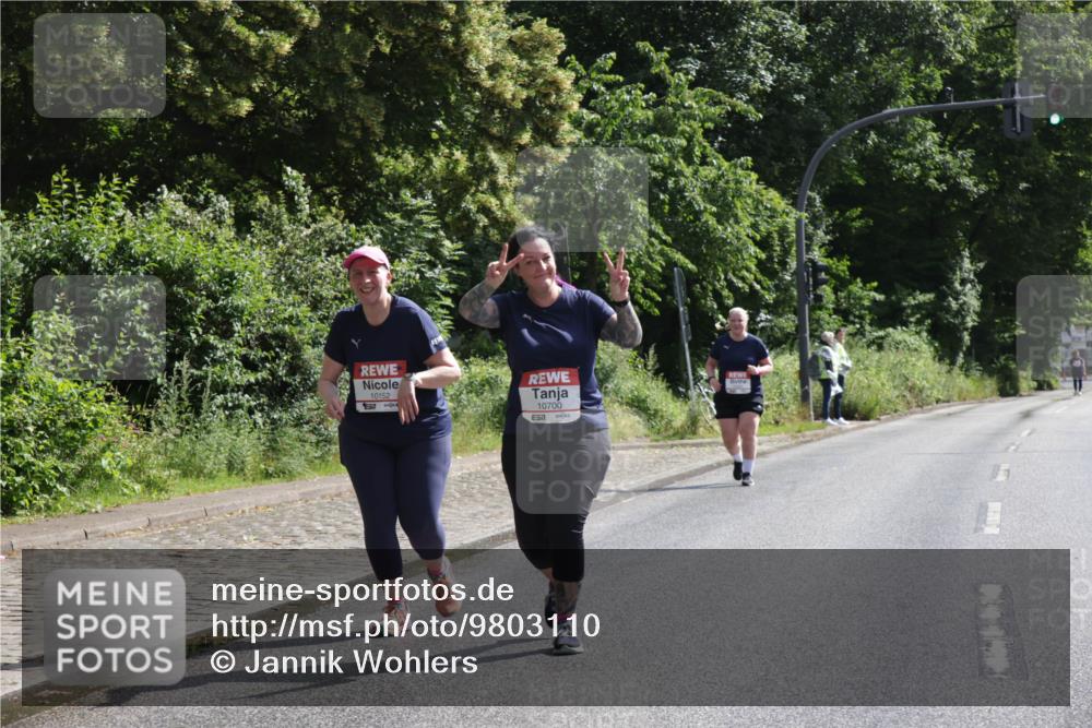 14.06.2026 - REWE Women's Run Jannik Wohlers http://msf.ph/oto/9803110 14.06.2026 10:17:49 Laufen 10152, 10700, 57 meine-sportfotos.de