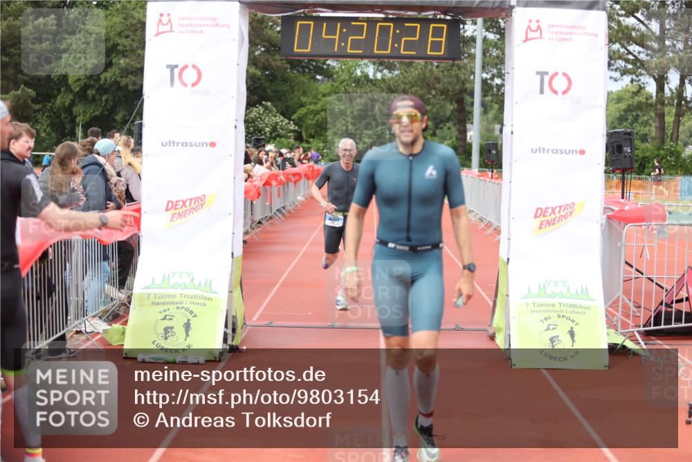 14.06.2026 - 7 Türme Triathlon Andreas Tolksdorf http://msf.ph/oto/9803154 14.06.2026 15:20:26 Ziel 838, 947 meine-sportfotos.de