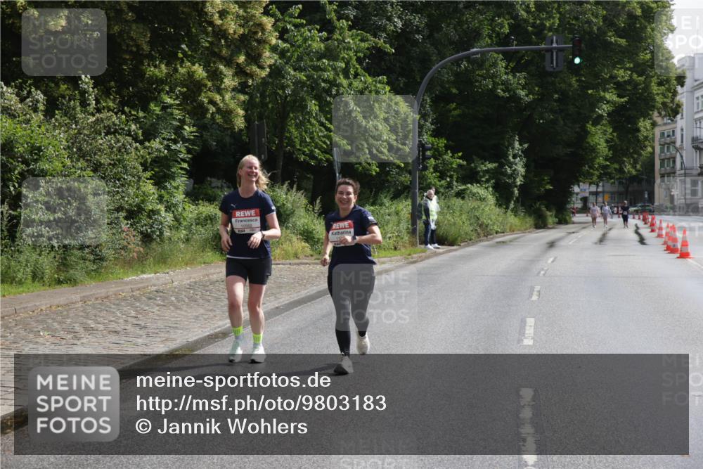 14.06.2026 - REWE Women's Run Jannik Wohlers http://msf.ph/oto/9803183 14.06.2026 10:18:21 Laufen  meine-sportfotos.de