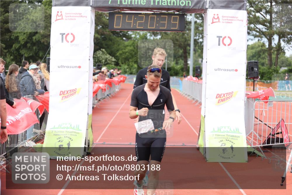 14.06.2026 - 7 Türme Triathlon Andreas Tolksdorf http://msf.ph/oto/9803188 14.06.2026 15:20:37 Ziel 1014, 1157 meine-sportfotos.de