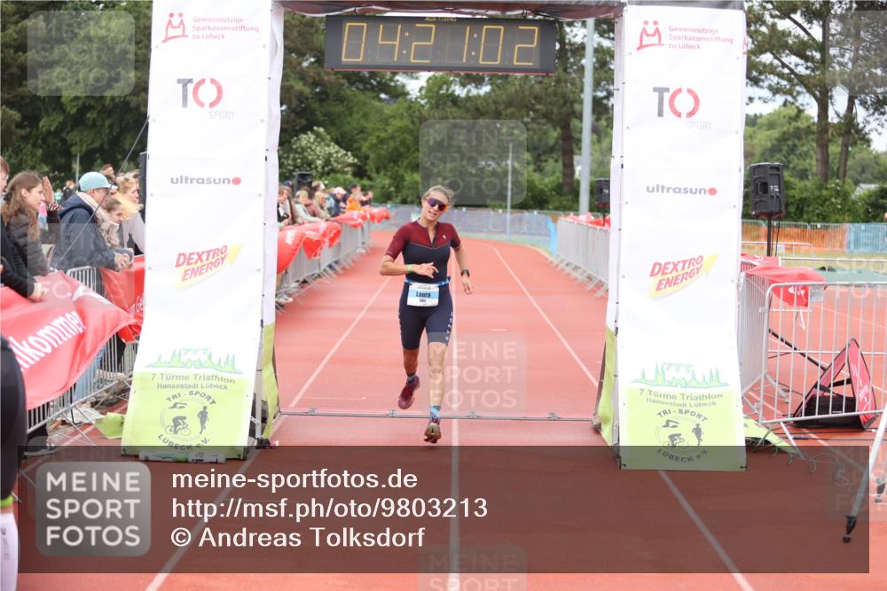 14.06.2026 - 7 Türme Triathlon Andreas Tolksdorf http://msf.ph/oto/9803213 14.06.2026 15:21:01 Ziel 995 meine-sportfotos.de
