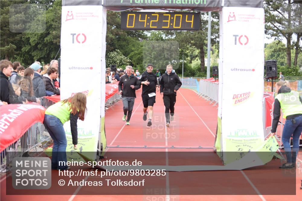 14.06.2026 - 7 Türme Triathlon Andreas Tolksdorf http://msf.ph/oto/9803285 14.06.2026 15:23:04 Ziel 1020, 1198 meine-sportfotos.de