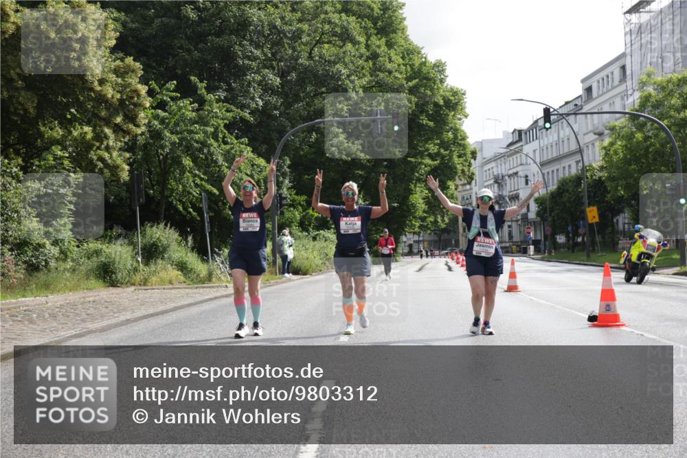 14.06.2026 - REWE Women's Run Jannik Wohlers http://msf.ph/oto/9803312 14.06.2026 10:19:33 Laufen 1 meine-sportfotos.de
