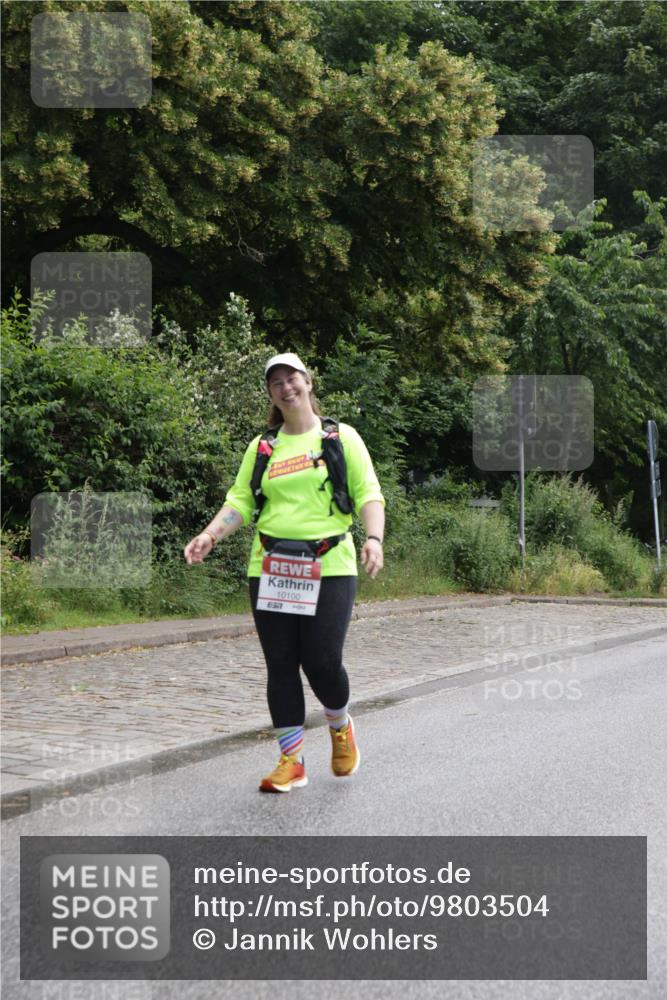 14.06.2026 - REWE Women's Run Jannik Wohlers http://msf.ph/oto/9803504 14.06.2026 10:20:51 Laufen 10100, 7 meine-sportfotos.de