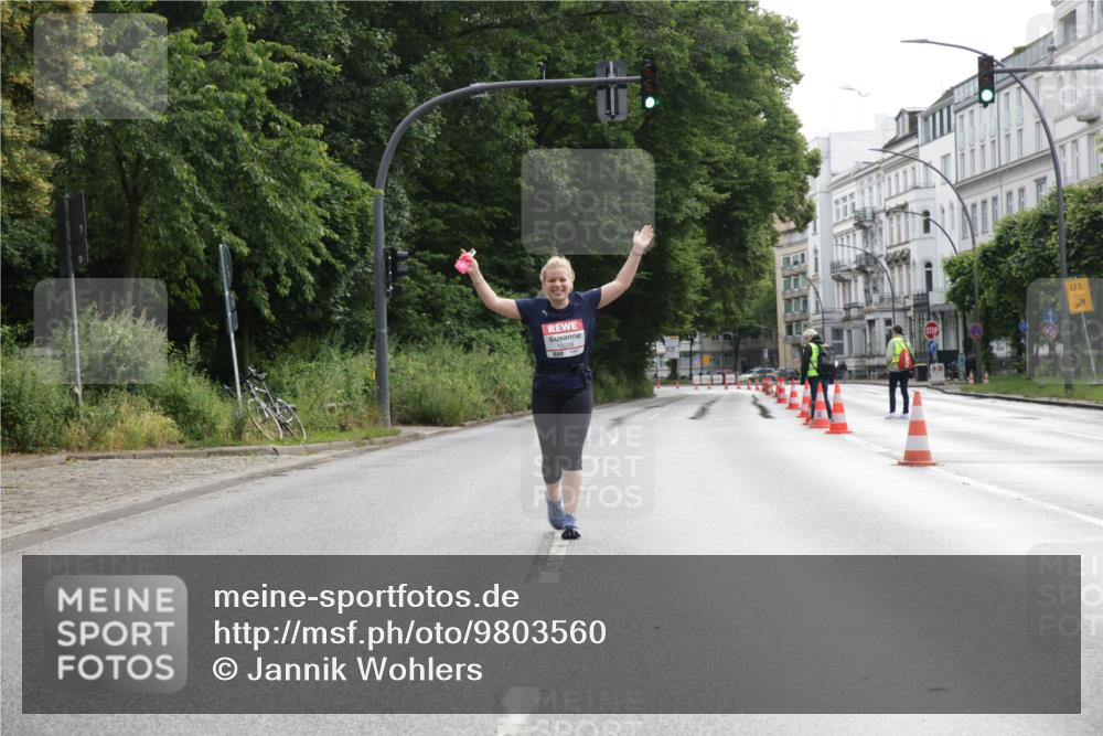 14.06.2026 - REWE Women's Run Jannik Wohlers http://msf.ph/oto/9803560 14.06.2026 10:23:02 Laufen 1 meine-sportfotos.de