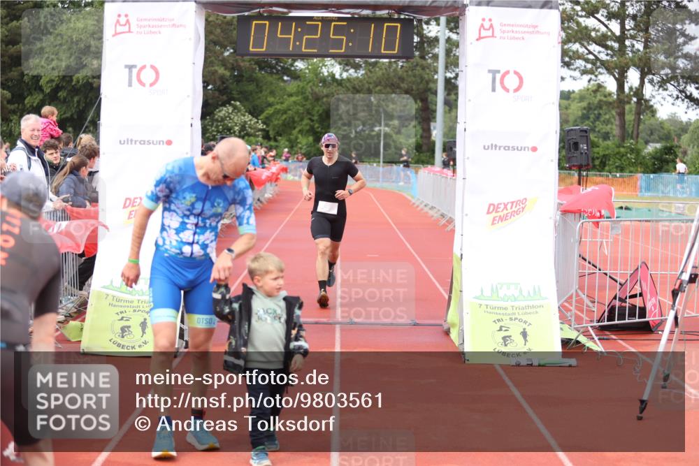 14.06.2026 - 7 Türme Triathlon Andreas Tolksdorf http://msf.ph/oto/9803561 14.06.2026 15:25:09 Ziel 1008 meine-sportfotos.de