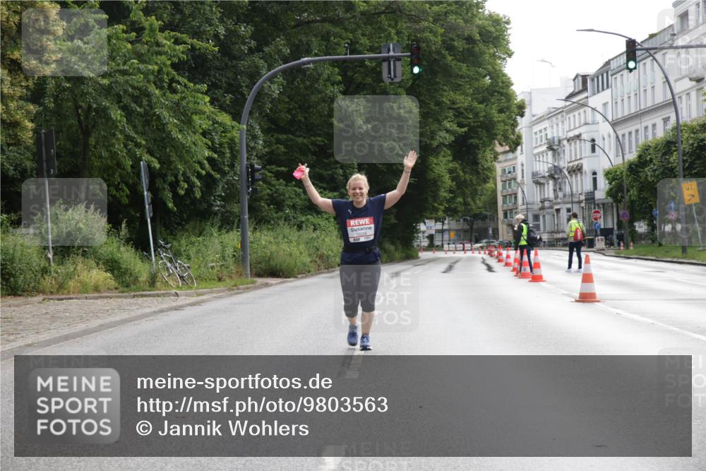 14.06.2026 - REWE Women's Run Jannik Wohlers http://msf.ph/oto/9803563 14.06.2026 10:23:02 Laufen 01 meine-sportfotos.de