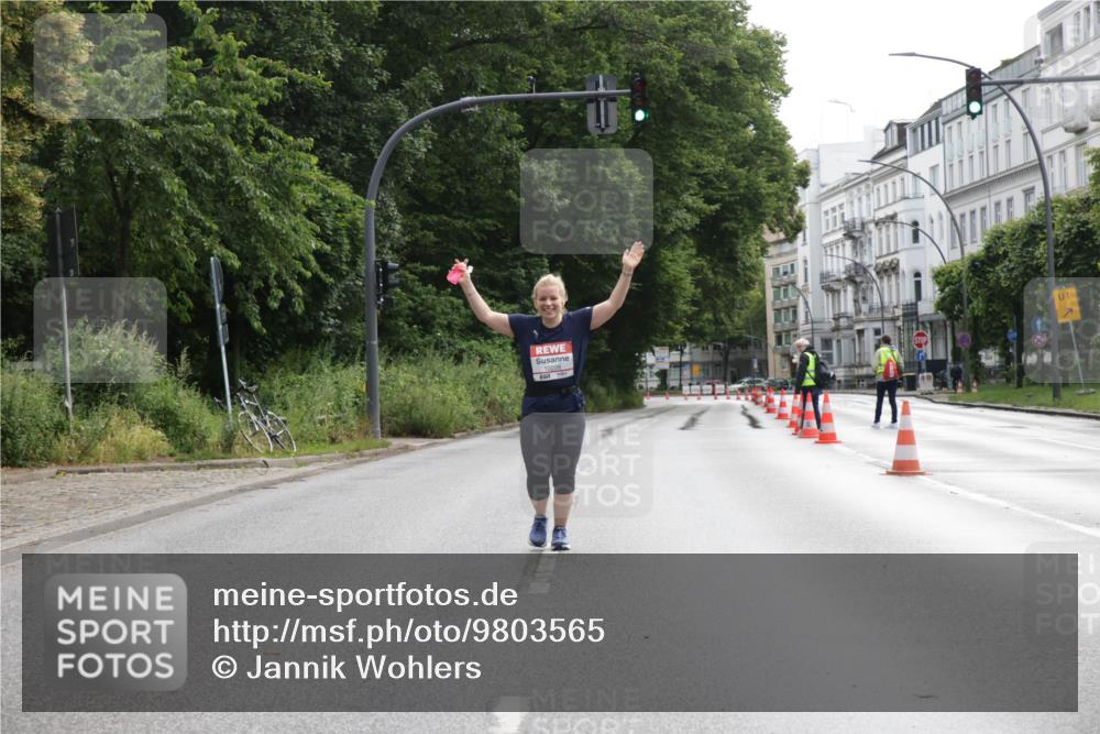 14.06.2026 - REWE Women's Run Jannik Wohlers http://msf.ph/oto/9803565 14.06.2026 10:23:02 Laufen 1 meine-sportfotos.de