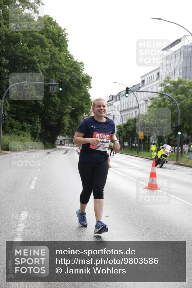 14.06.2026 - REWE Women's Run Jannik Wohlers http://msf.ph/oto/9803586 14.06.2026 10:23:06 Laufen 0228, 57 meine-sportfotos.de