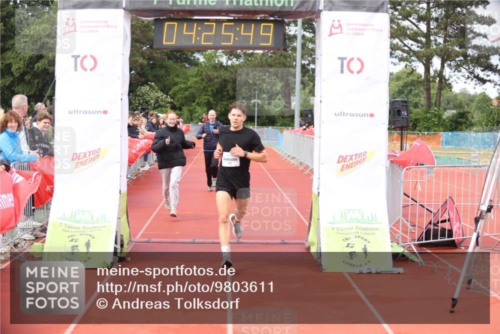 14.06.2026 - 7 Türme Triathlon Andreas Tolksdorf http://msf.ph/oto/9803611 14.06.2026 15:25:48 Ziel 1192 meine-sportfotos.de
