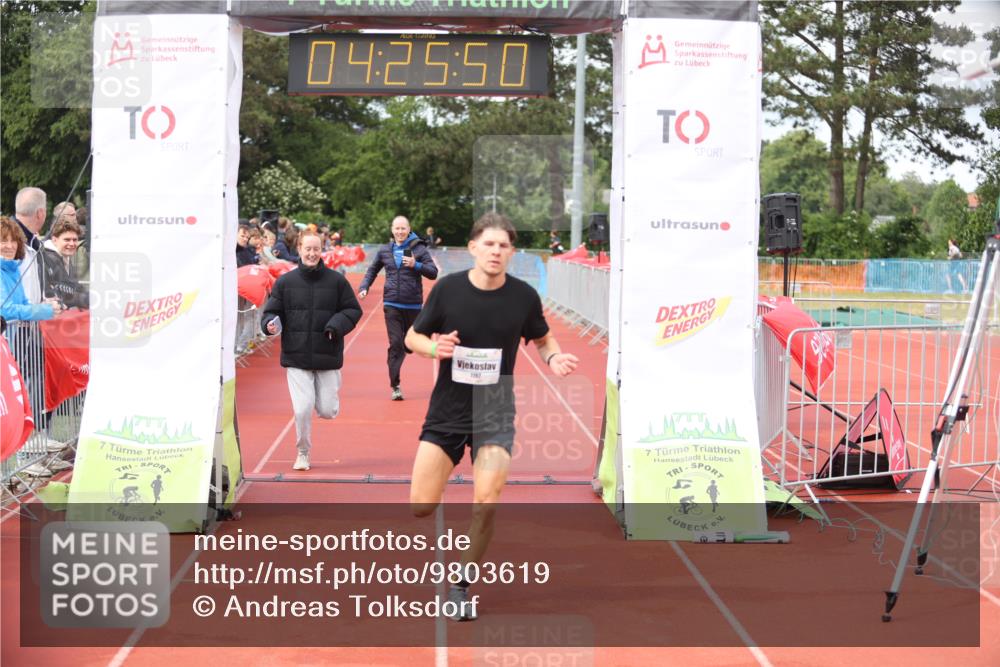 14.06.2026 - 7 Türme Triathlon Andreas Tolksdorf http://msf.ph/oto/9803619 14.06.2026 15:25:49 Ziel 1192 meine-sportfotos.de