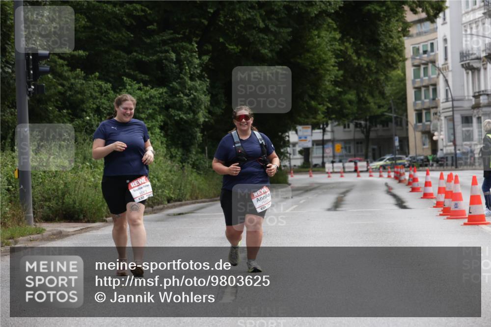 14.06.2026 - REWE Women's Run Jannik Wohlers http://msf.ph/oto/9803625 14.06.2026 10:24:53 Laufen 1083, 11117 meine-sportfotos.de