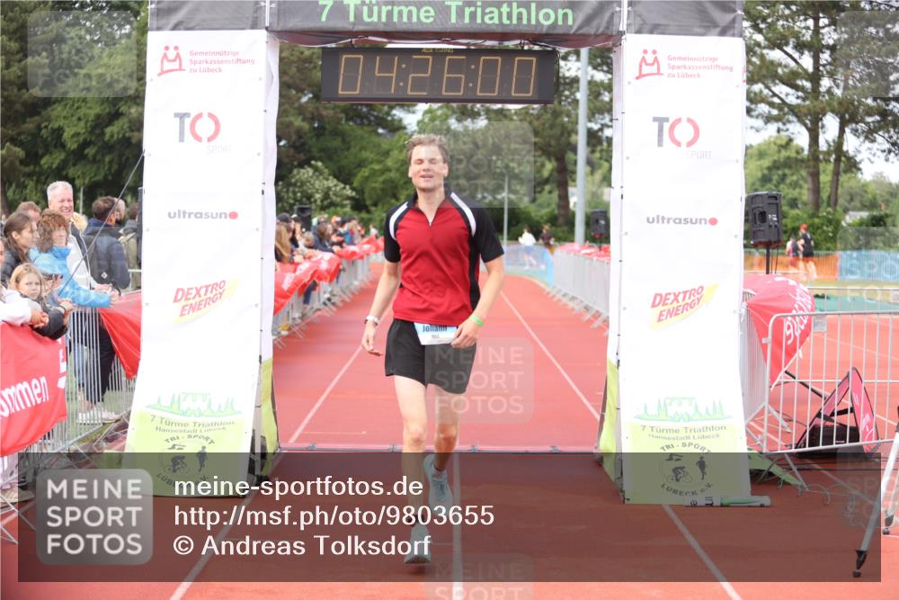 14.06.2026 - 7 Türme Triathlon Andreas Tolksdorf http://msf.ph/oto/9803655 14.06.2026 15:25:59 Ziel 964 meine-sportfotos.de