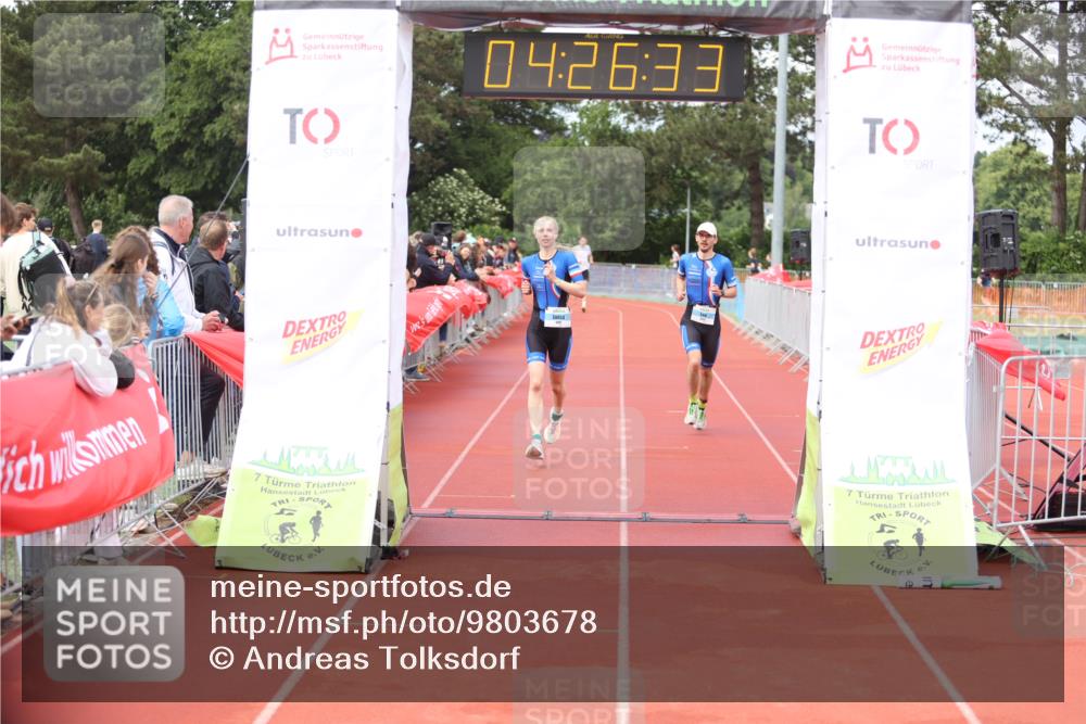 14.06.2026 - 7 Türme Triathlon Andreas Tolksdorf http://msf.ph/oto/9803678 14.06.2026 15:26:32 Ziel 1001, 1030 meine-sportfotos.de