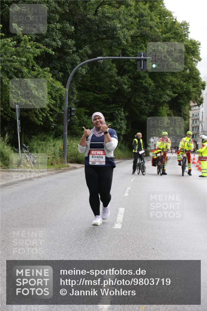 14.06.2026 - REWE Women's Run Jannik Wohlers http://msf.ph/oto/9803719 14.06.2026 10:28:20 Laufen 10176, 7 meine-sportfotos.de