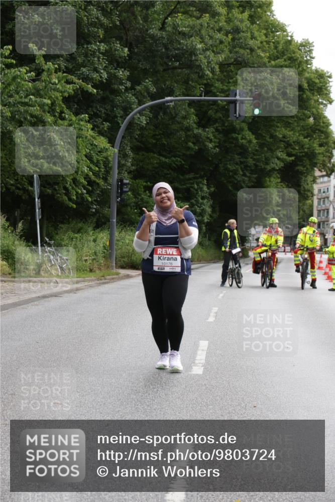 14.06.2026 - REWE Women's Run Jannik Wohlers http://msf.ph/oto/9803724 14.06.2026 10:28:20 Laufen 10176, 7 meine-sportfotos.de