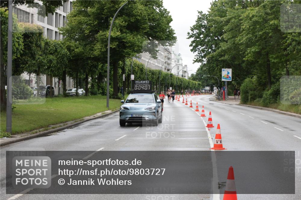 14.06.2026 - REWE Women's Run Jannik Wohlers http://msf.ph/oto/9803727 14.06.2026 10:36:27 Laufen 2, 0, 04, 07, 389 meine-sportfotos.de