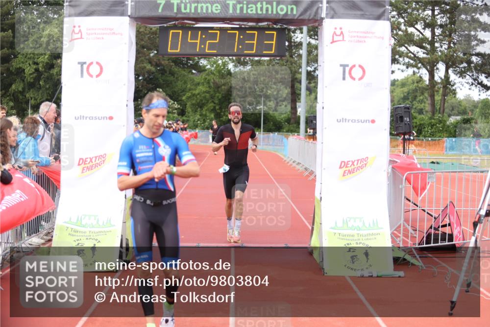 14.06.2026 - 7 Türme Triathlon Andreas Tolksdorf http://msf.ph/oto/9803804 14.06.2026 15:27:32 Ziel 851, 994 meine-sportfotos.de