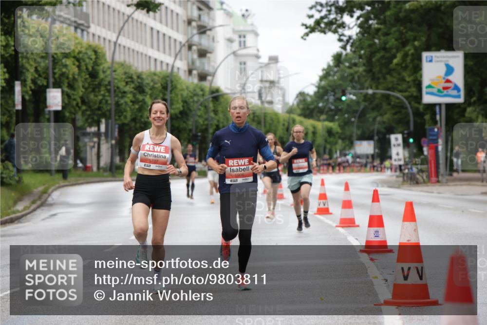 14.06.2026 - REWE Women's Run Jannik Wohlers http://msf.ph/oto/9803811 14.06.2026 10:36:40 Laufen 5737, 7, 5906 meine-sportfotos.de