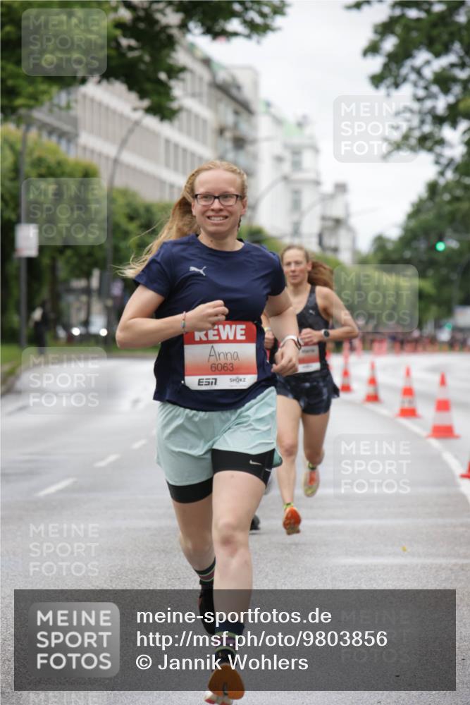 14.06.2026 - REWE Women's Run Jannik Wohlers http://msf.ph/oto/9803856 14.06.2026 10:36:47 Laufen 6063, 7 meine-sportfotos.de