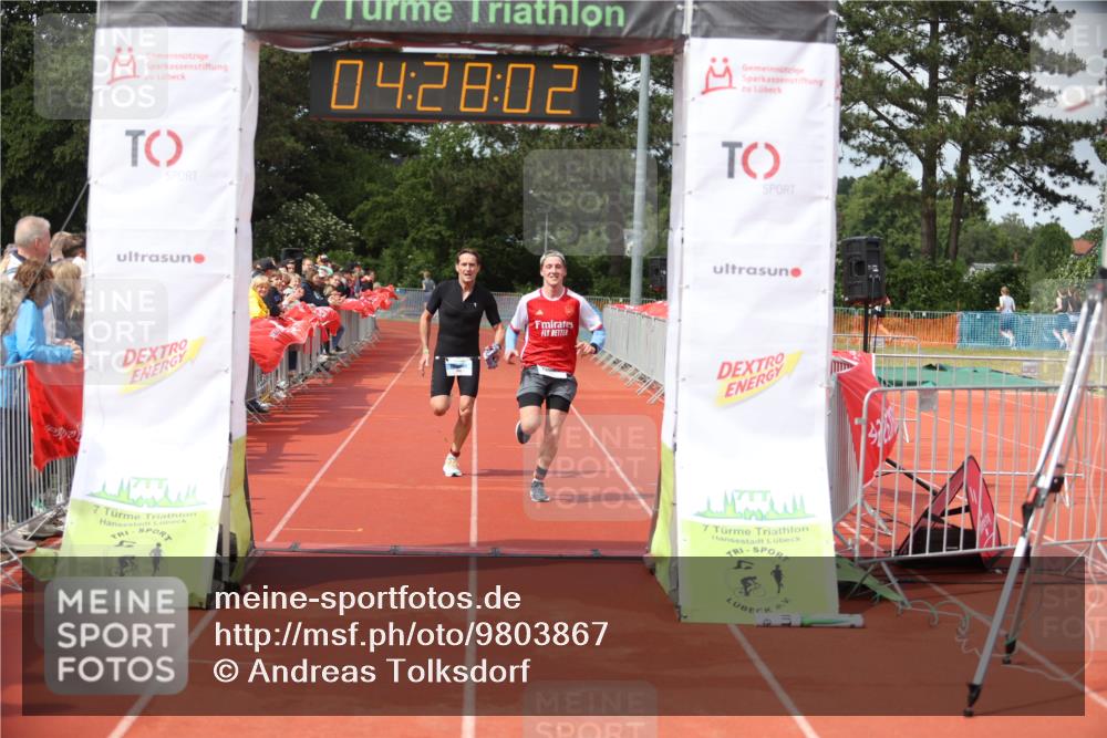 14.06.2026 - 7 Türme Triathlon Andreas Tolksdorf http://msf.ph/oto/9803867 14.06.2026 15:28:01 Ziel 906, 1171 meine-sportfotos.de