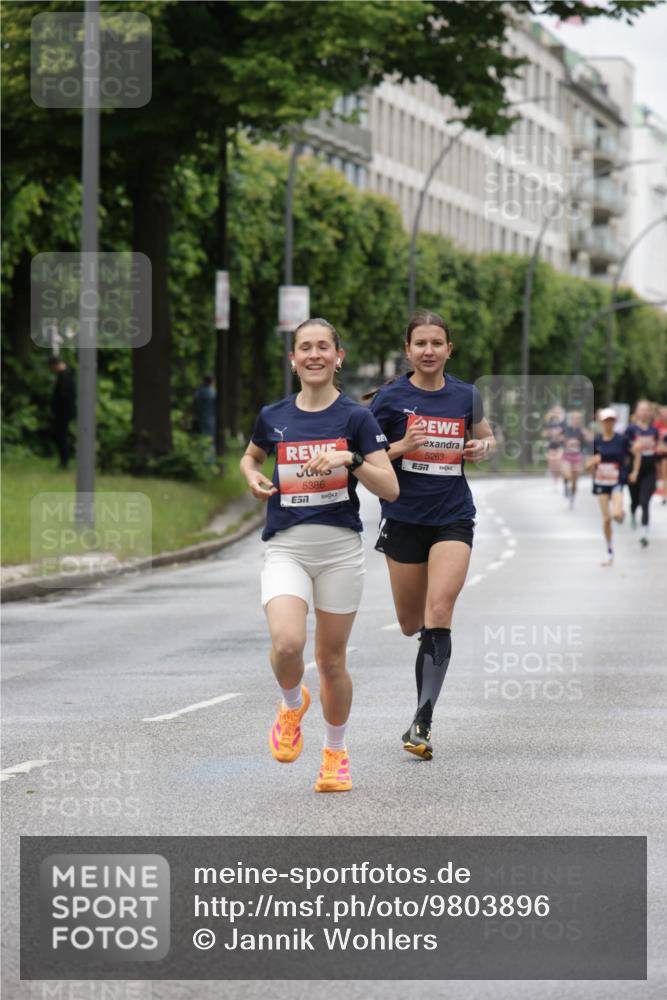 14.06.2026 - REWE Women's Run Jannik Wohlers http://msf.ph/oto/9803896 14.06.2026 10:36:53 Laufen 5386, 7, 5263, 7 meine-sportfotos.de