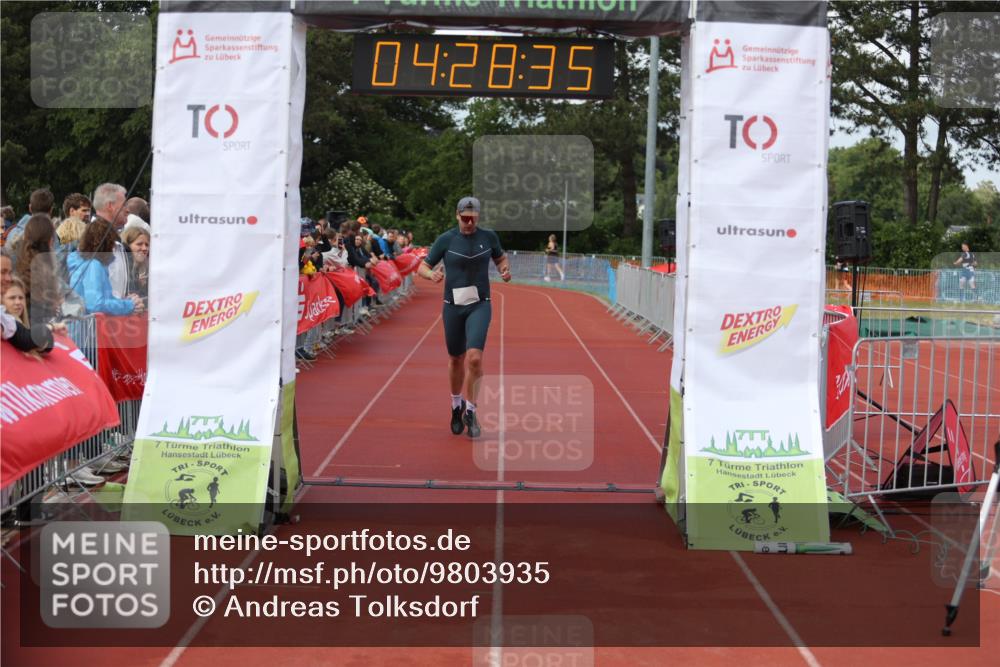 14.06.2026 - 7 Türme Triathlon Andreas Tolksdorf http://msf.ph/oto/9803935 14.06.2026 15:28:33 Ziel 1058, 1081 meine-sportfotos.de