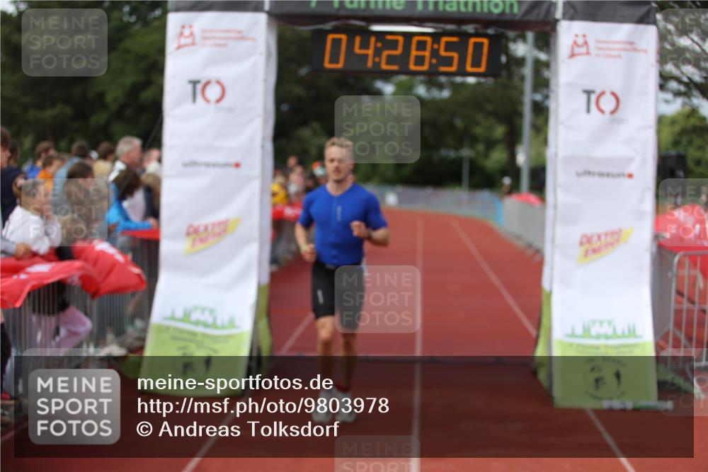 14.06.2026 - 7 Türme Triathlon Andreas Tolksdorf http://msf.ph/oto/9803978 14.06.2026 15:28:49 Ziel 1143 meine-sportfotos.de