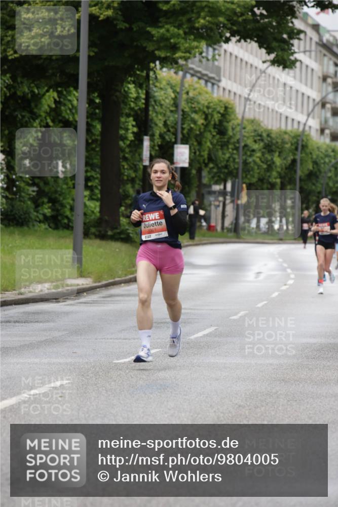 14.06.2026 - REWE Women's Run Jannik Wohlers http://msf.ph/oto/9804005 14.06.2026 10:37:09 Laufen 5361 meine-sportfotos.de