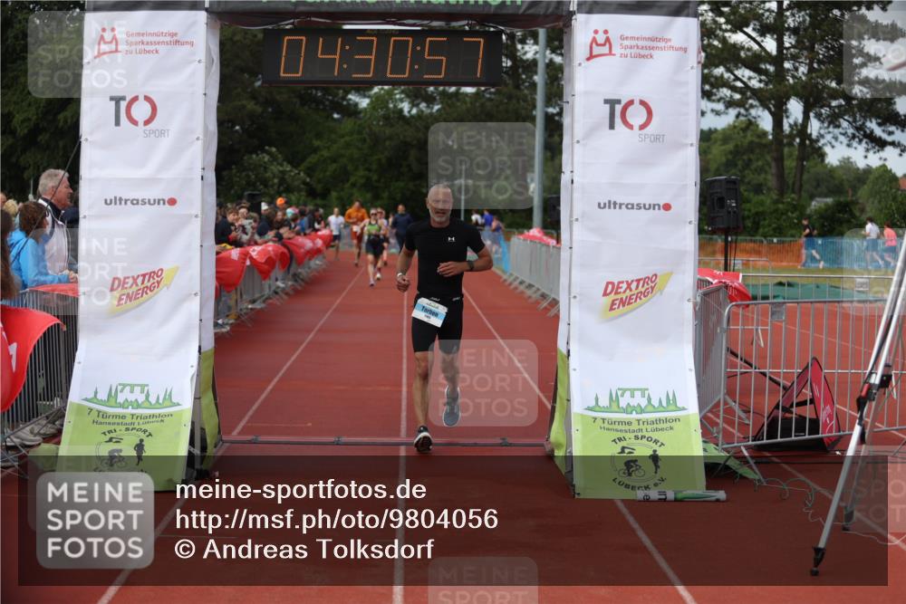 14.06.2026 - 7 Türme Triathlon Andreas Tolksdorf http://msf.ph/oto/9804056 14.06.2026 15:30:56 Ziel 1166, 1720 meine-sportfotos.de