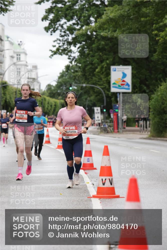 14.06.2026 - REWE Women's Run Jannik Wohlers http://msf.ph/oto/9804170 14.06.2026 10:37:28 Laufen 5990, 5306, 7 meine-sportfotos.de
