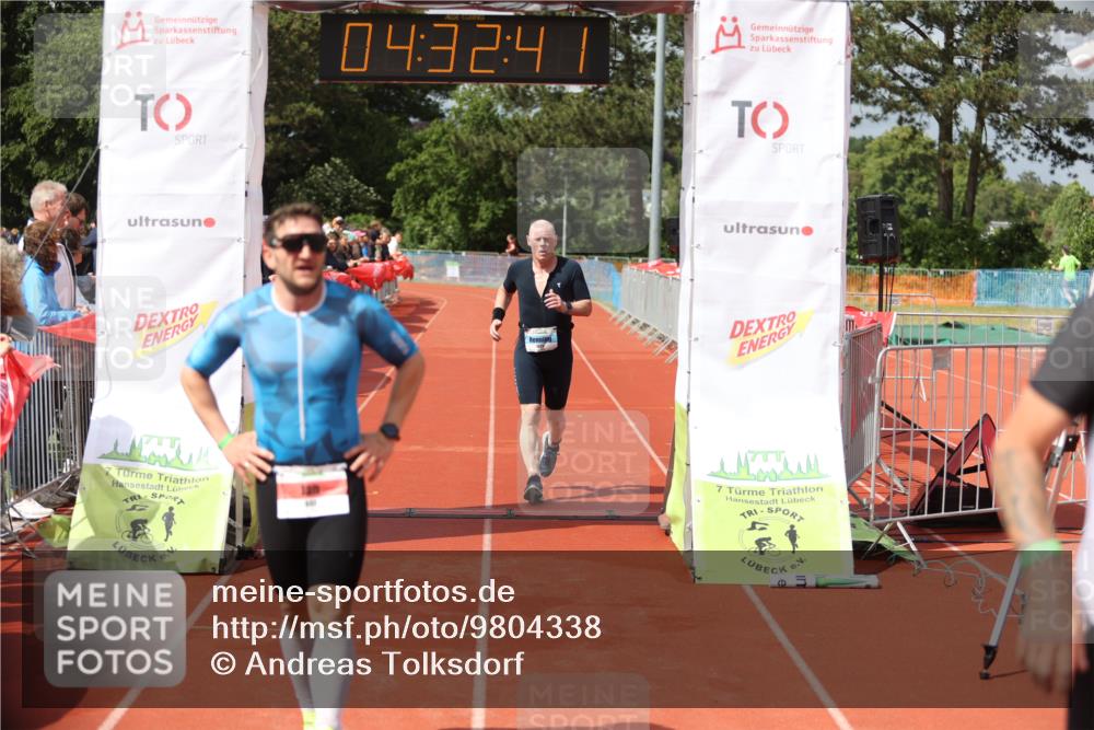 14.06.2026 - 7 Türme Triathlon Andreas Tolksdorf http://msf.ph/oto/9804338 14.06.2026 15:32:39 Ziel 840, 917, 1025 meine-sportfotos.de