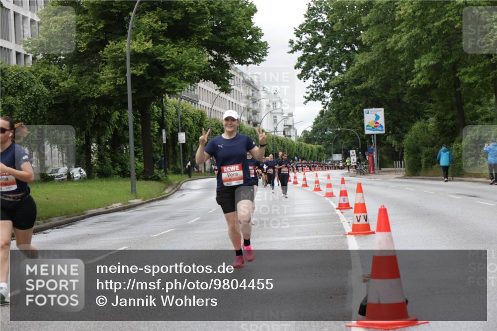 14.06.2026 - REWE Women's Run Jannik Wohlers http://msf.ph/oto/9804455 14.06.2026 10:38:04 Laufen 7 meine-sportfotos.de
