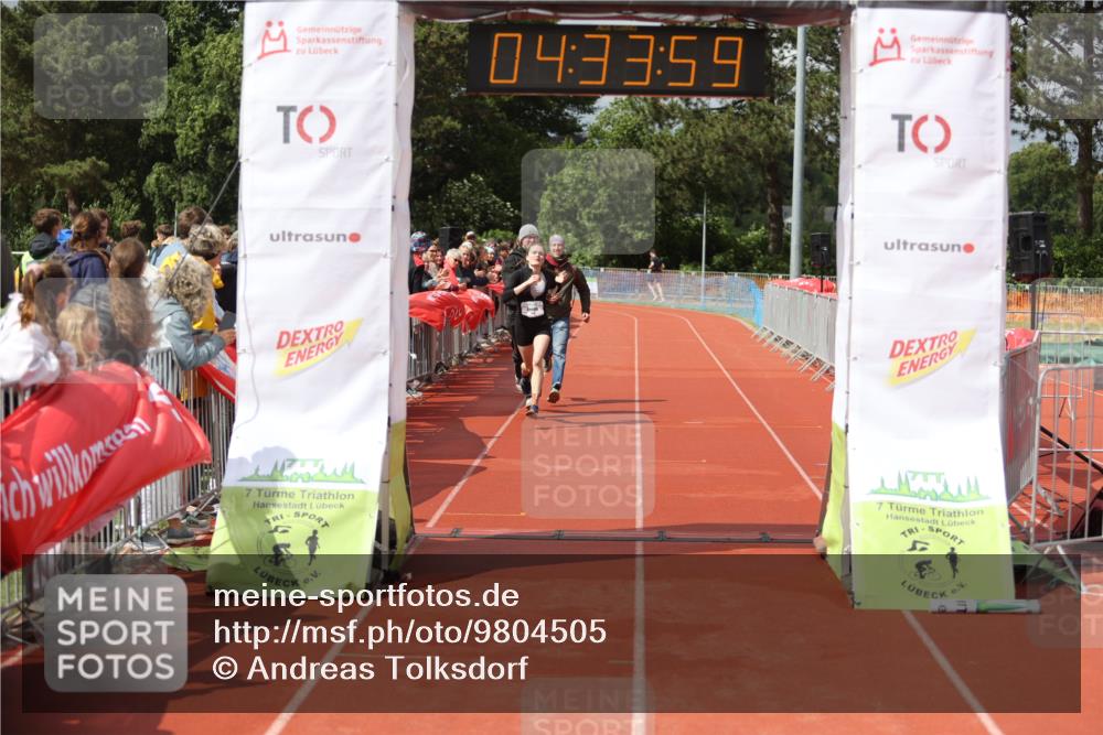 14.06.2026 - 7 Türme Triathlon Andreas Tolksdorf http://msf.ph/oto/9804505 14.06.2026 15:33:58 Ziel 898 meine-sportfotos.de