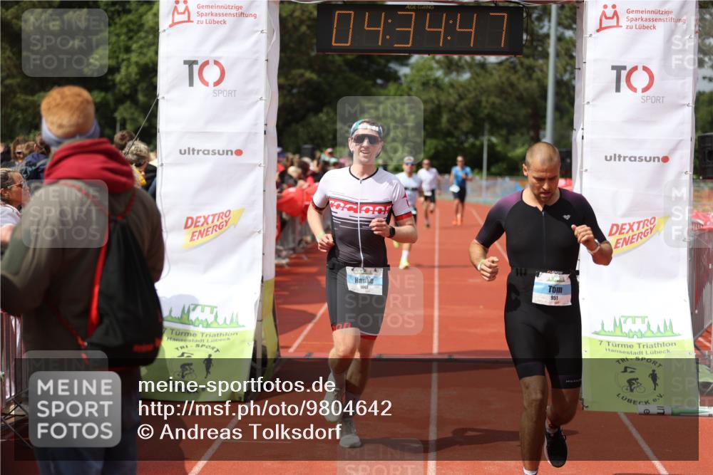 14.06.2026 - 7 Türme Triathlon Andreas Tolksdorf http://msf.ph/oto/9804642 14.06.2026 15:34:46 Ziel 923, 951, 955, 1007, 1096, 1126, 1146 meine-sportfotos.de