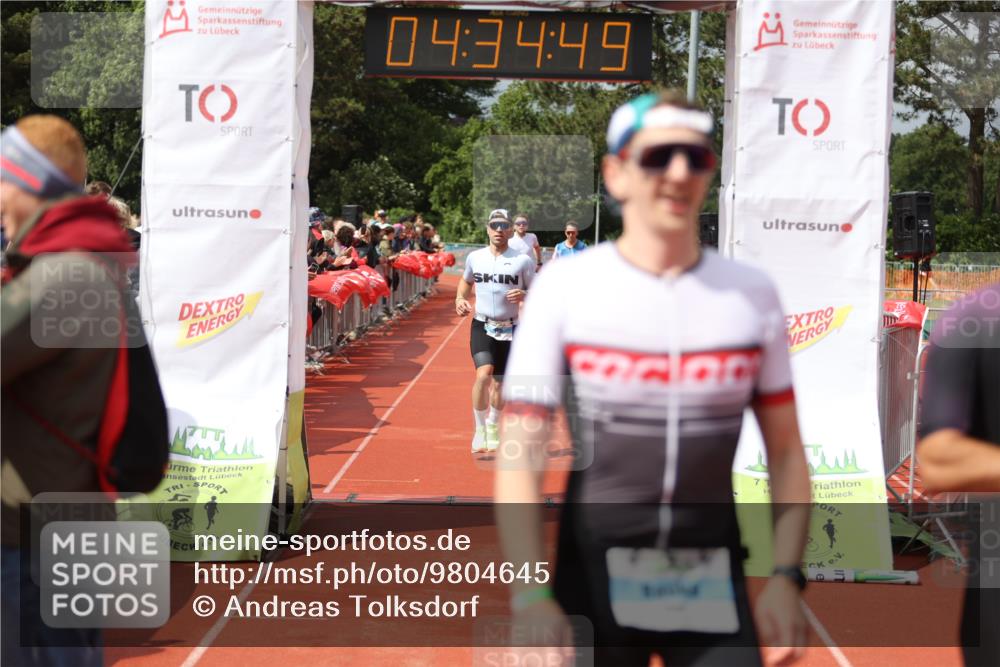 14.06.2026 - 7 Türme Triathlon Andreas Tolksdorf http://msf.ph/oto/9804645 14.06.2026 15:34:48 Ziel 951, 955, 1007, 1096, 1126, 1146 meine-sportfotos.de