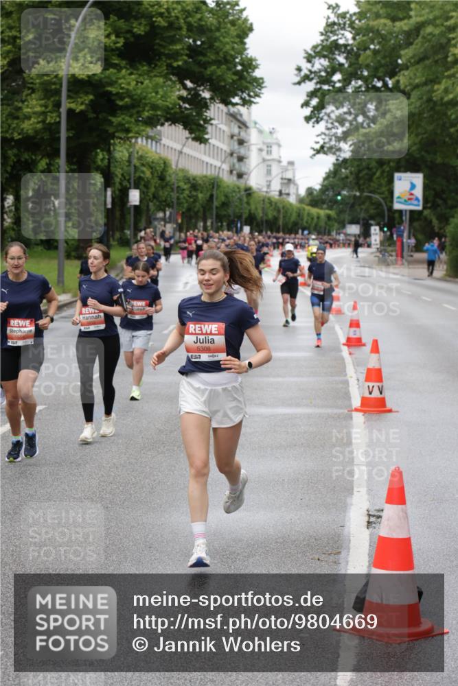 14.06.2026 - REWE Women's Run Jannik Wohlers http://msf.ph/oto/9804669 14.06.2026 10:38:36 Laufen 57, 5308, 7 meine-sportfotos.de