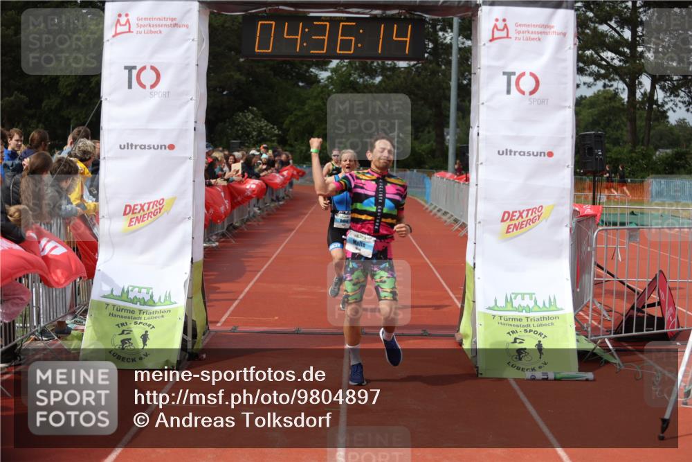 14.06.2026 - 7 Türme Triathlon Andreas Tolksdorf http://msf.ph/oto/9804897 14.06.2026 15:36:13 Ziel 1056, 1116, 1131, 1567 meine-sportfotos.de
