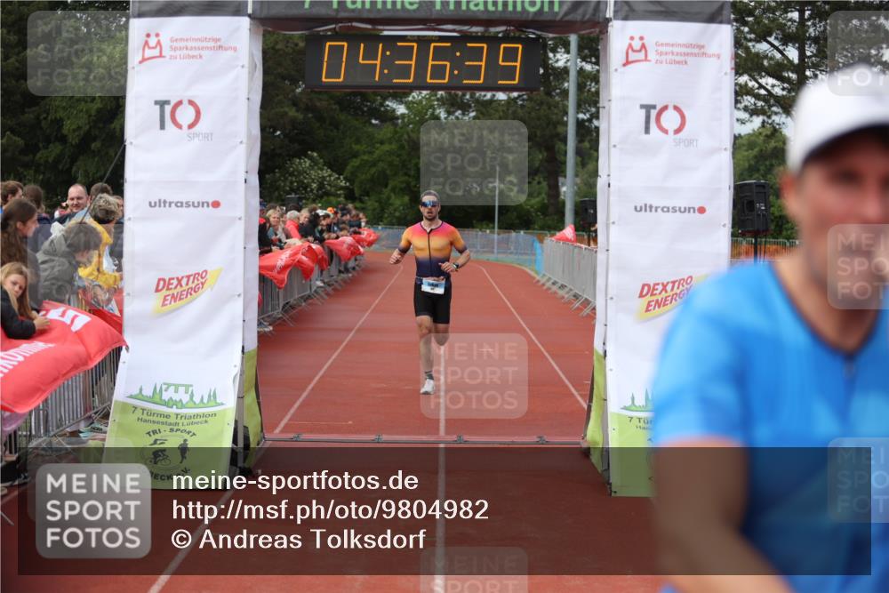 14.06.2026 - 7 Türme Triathlon Andreas Tolksdorf http://msf.ph/oto/9804982 14.06.2026 15:36:38 Ziel 972, 1013, 1545 meine-sportfotos.de