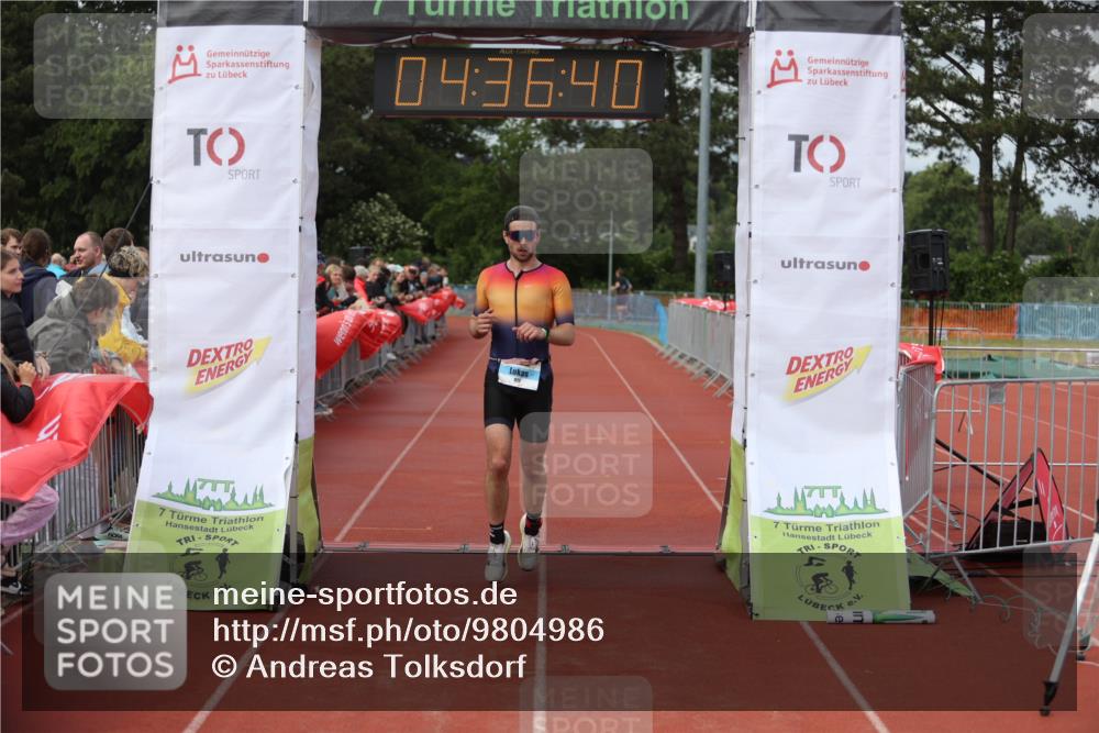 14.06.2026 - 7 Türme Triathlon Andreas Tolksdorf http://msf.ph/oto/9804986 14.06.2026 15:36:39 Ziel 972, 1013, 1545 meine-sportfotos.de