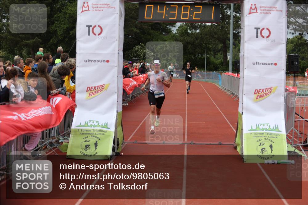 14.06.2026 - 7 Türme Triathlon Andreas Tolksdorf http://msf.ph/oto/9805063 14.06.2026 15:38:20 Ziel 1117, 1153, 1182 meine-sportfotos.de