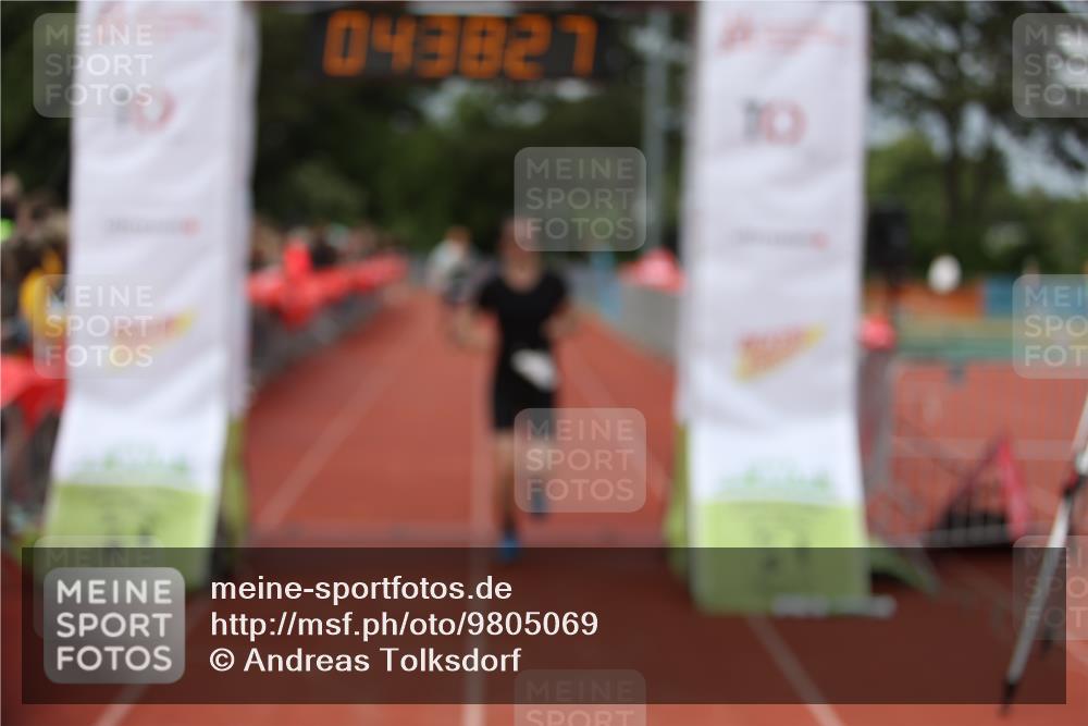 14.06.2026 - 7 Türme Triathlon Andreas Tolksdorf http://msf.ph/oto/9805069 14.06.2026 15:38:26 Ziel 919, 1117, 1153 meine-sportfotos.de