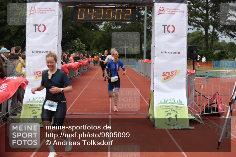 14.06.2026 - 7 Türme Triathlon Andreas Tolksdorf http://msf.ph/oto/9805099 14.06.2026 15:39:01 Ziel 997, 1084, 1093, 1180 meine-sportfotos.de