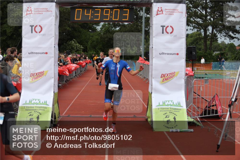 14.06.2026 - 7 Türme Triathlon Andreas Tolksdorf http://msf.ph/oto/9805102 14.06.2026 15:39:02 Ziel 997, 1084, 1093, 1180 meine-sportfotos.de