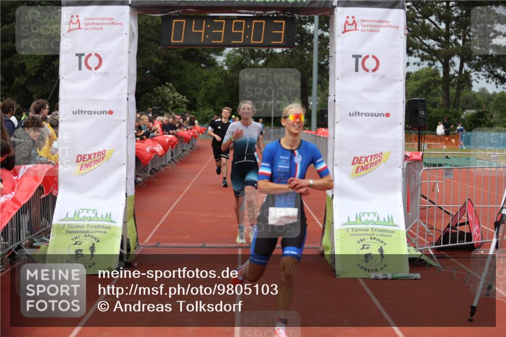 14.06.2026 - 7 Türme Triathlon Andreas Tolksdorf http://msf.ph/oto/9805103 14.06.2026 15:39:03 Ziel 997, 1084, 1093, 1180 meine-sportfotos.de