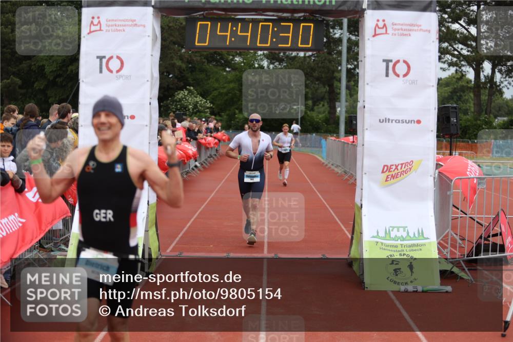 14.06.2026 - 7 Türme Triathlon Andreas Tolksdorf http://msf.ph/oto/9805154 14.06.2026 15:40:29 Ziel 973, 1028, 1089 meine-sportfotos.de