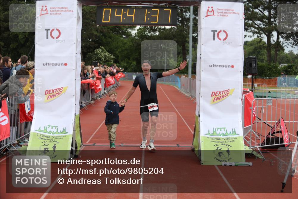 14.06.2026 - 7 Türme Triathlon Andreas Tolksdorf http://msf.ph/oto/9805204 14.06.2026 15:41:36 Ziel 713, 731, 1165 meine-sportfotos.de