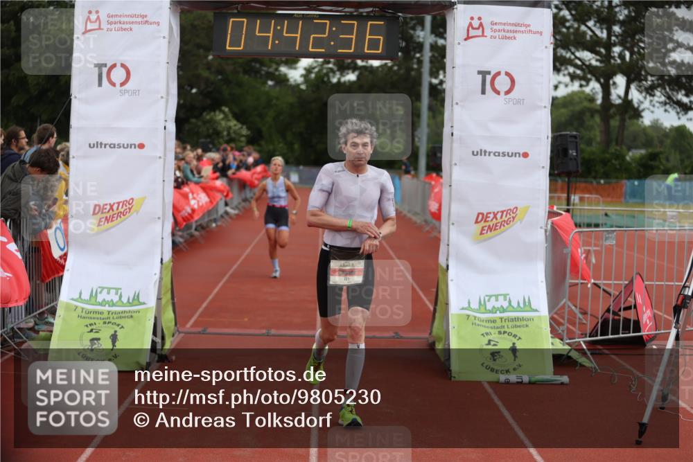 14.06.2026 - 7 Türme Triathlon Andreas Tolksdorf http://msf.ph/oto/9805230 14.06.2026 15:42:36 Ziel 725, 986, 1759 meine-sportfotos.de