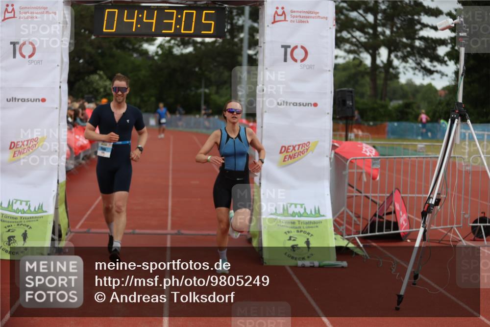 14.06.2026 - 7 Türme Triathlon Andreas Tolksdorf http://msf.ph/oto/9805249 14.06.2026 15:43:04 Ziel 1129, 1760 meine-sportfotos.de