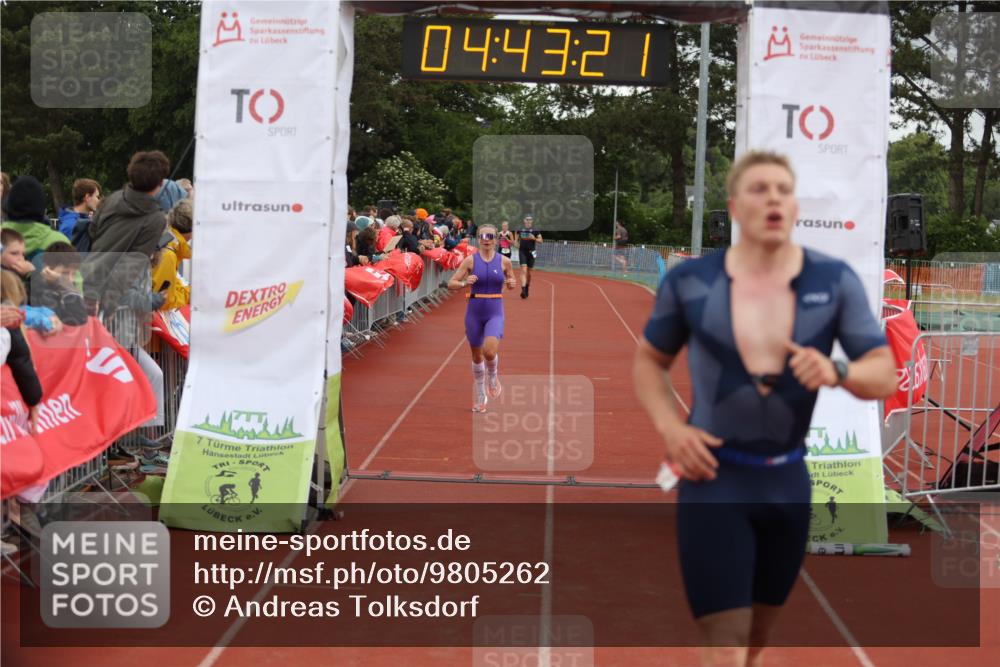 14.06.2026 - 7 Türme Triathlon Andreas Tolksdorf http://msf.ph/oto/9805262 14.06.2026 15:43:20 Ziel 710, 1067, 1601 meine-sportfotos.de